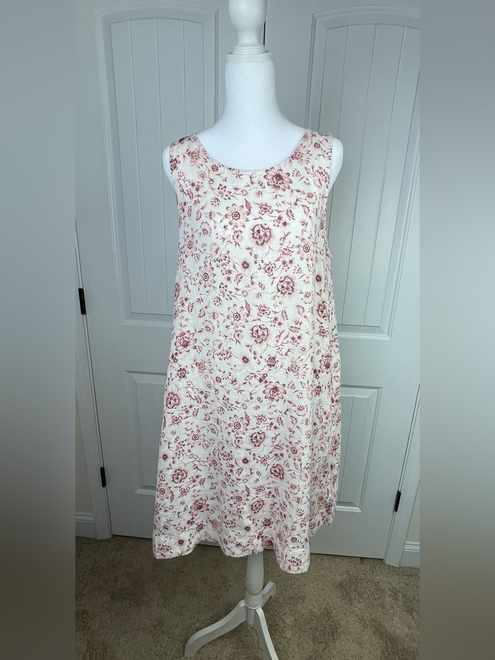 Haute Hippie Style 100% Linen Size M Sleeveless Dress
